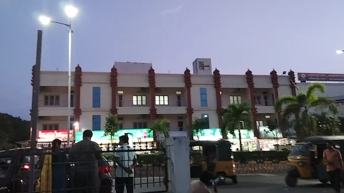 Property surroundings in the evening